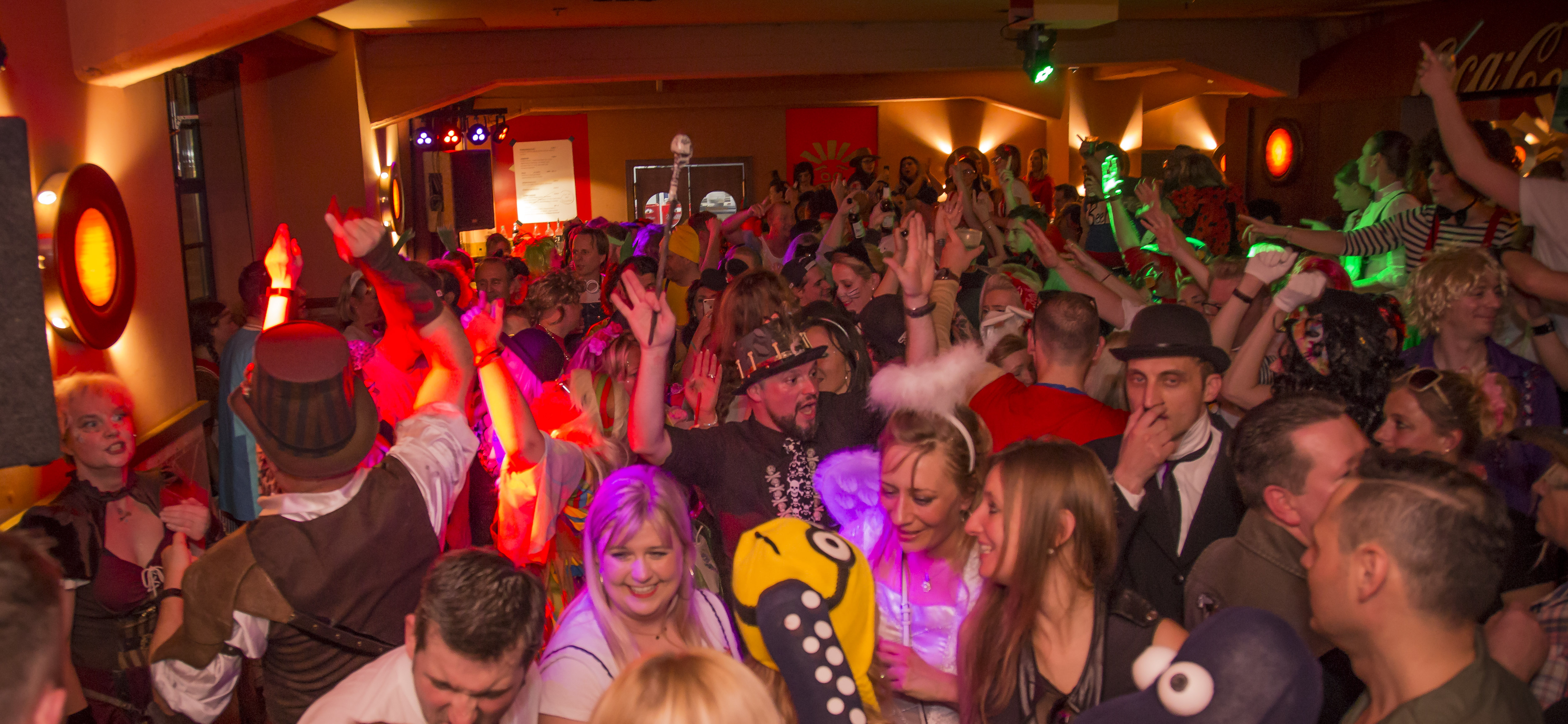 Altweiberparty Mit Dj Akki Am 20 02 2020 Duisburg Live